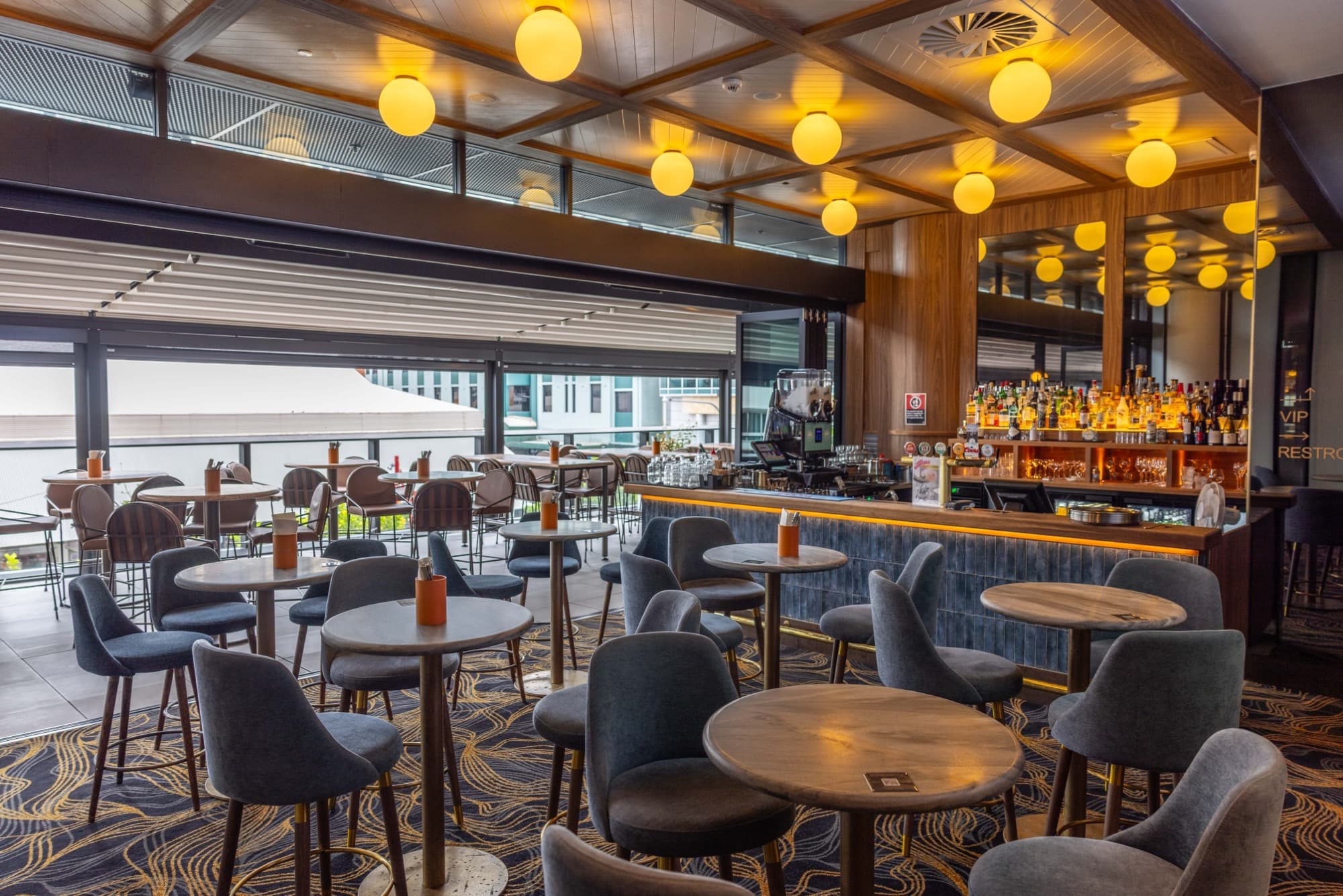 Contact Humphrey's Hotel